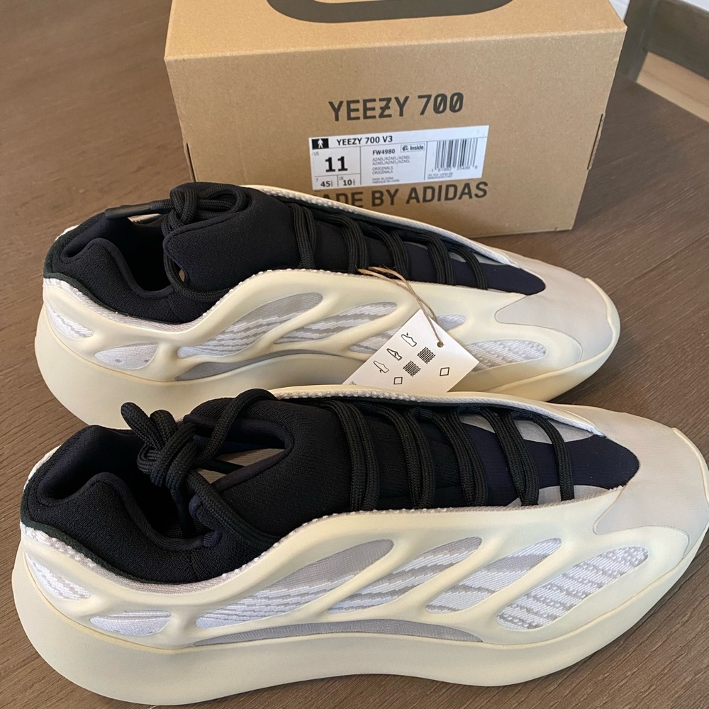 Yeezy 700 V3 Black and Cream Athletic Shoes